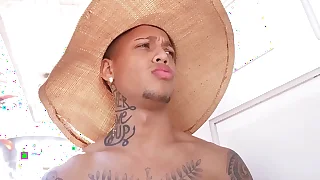 FUDENDO O FILHO DO PATR&Atilde;O&period;